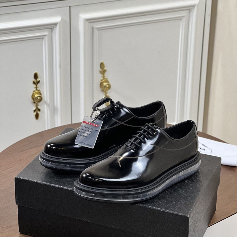 Pra*a leather shoes